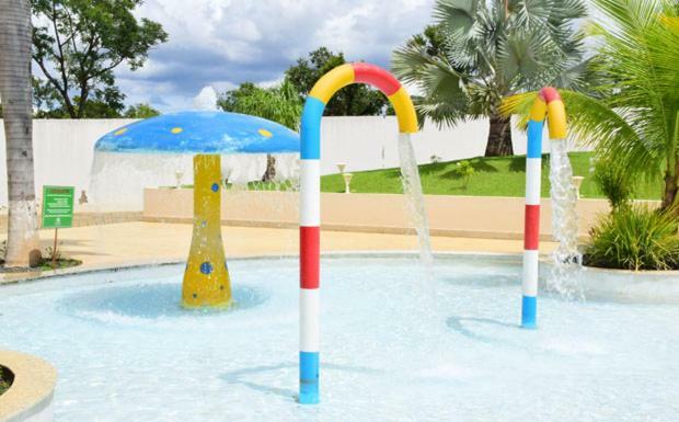 Encontro Das Aguas Caldas - Cortesia Ingressos Da Rede Wam Opcoes Water Park, Nautico E Clube Prive Caldas Novas Extérieur photo